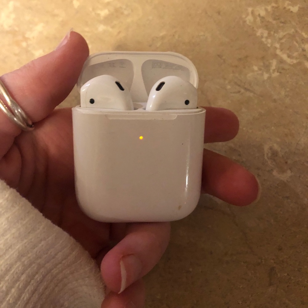 Apple Airpods